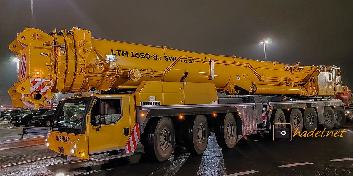 Liebherr LTM 1650-8.1 / SN: 046 919 auf dem Weg zum Zielhafen Pyeongtaek Seaport (Korea)